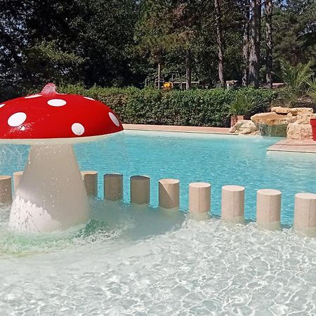 Camping Parc Saint Sauvayre Vagnas Exteriér fotografie