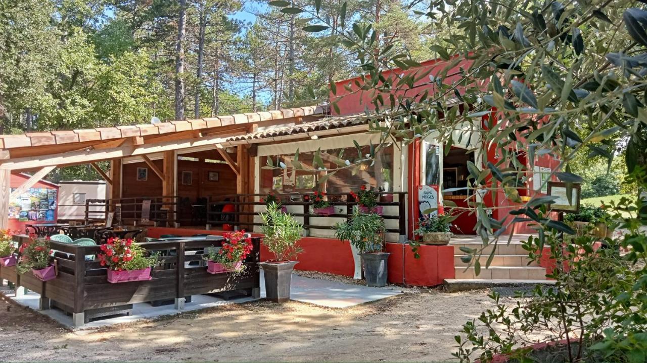 Camping Parc Saint Sauvayre Vagnas Exteriér fotografie