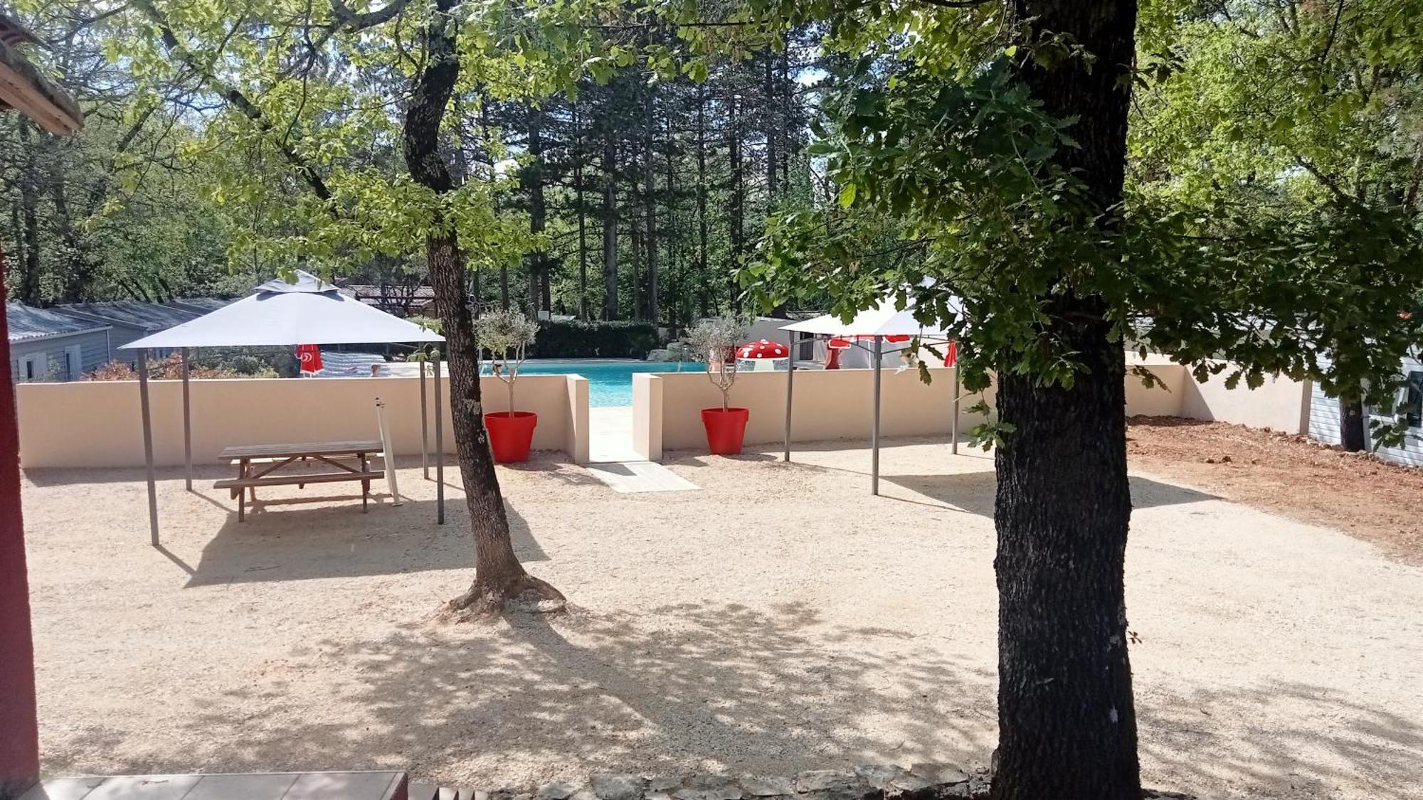 Camping Parc Saint Sauvayre Vagnas Exteriér fotografie